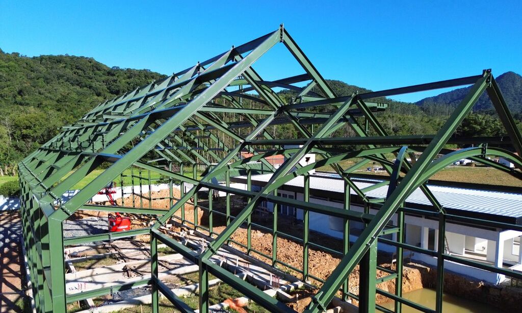 Prefeitura rompe contrato da obra do Palácio das Orquídeas