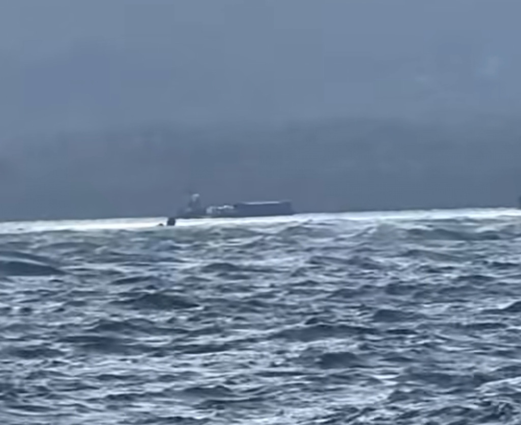 Ventania deixa à deriva balsa que liga Vigorelli à Vila da Glória