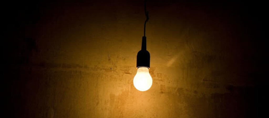 Cerca de 4 mil unidades consumidoras continuam sem luz em Joinville neste domingo